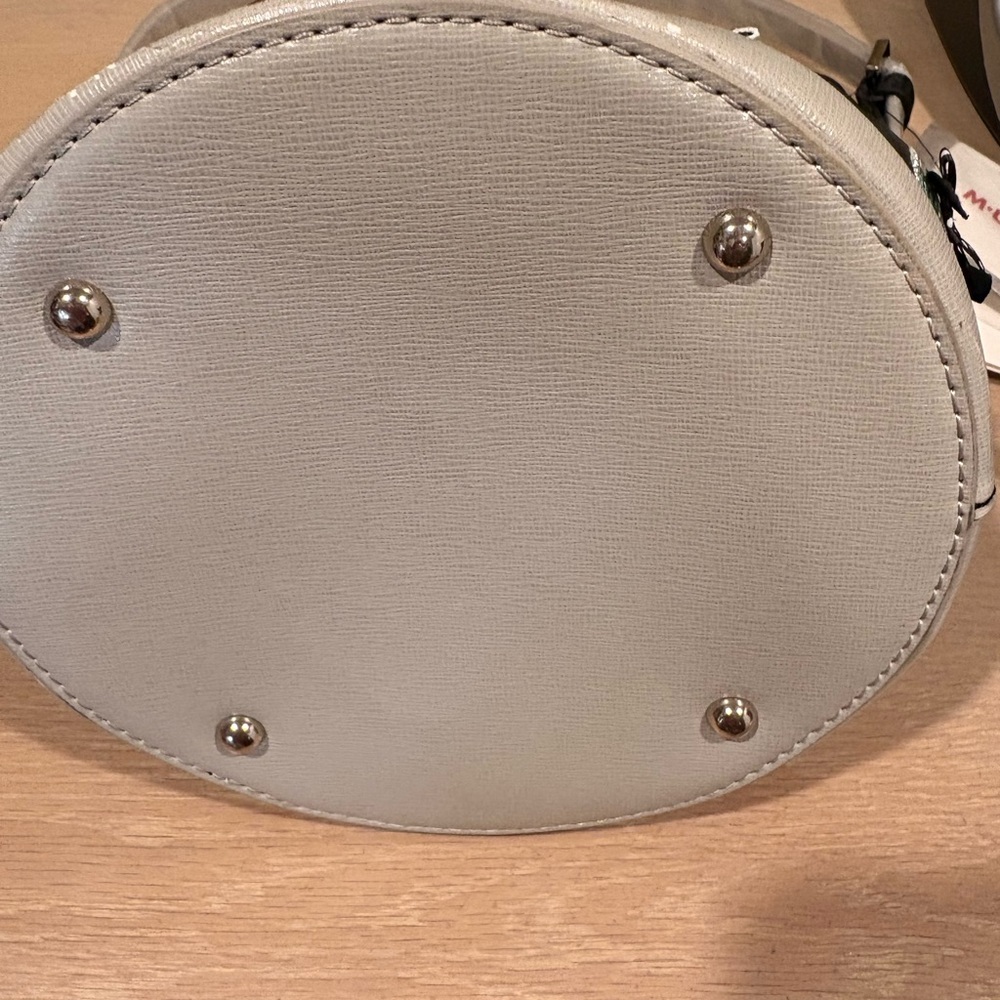 MU Sports Bucket Bag - Picture 4 of 9